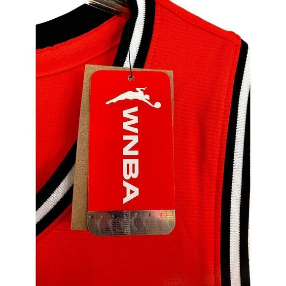 Team 13 Courtside
Nike Dri-FIT WNBA Tank size XL MEN - Picture 5 of 13